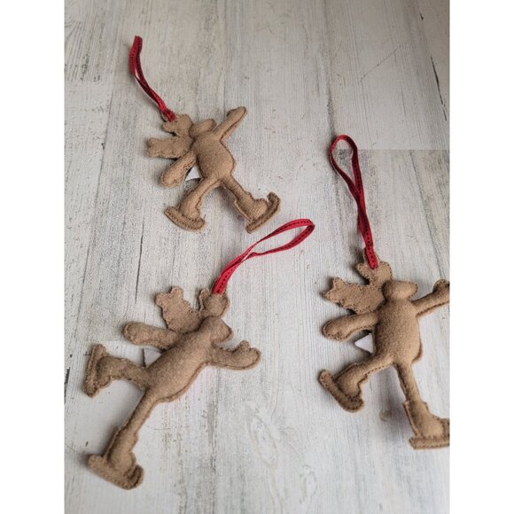 Crate Barrel felt ice skating reindeer ornament set Xmas - Picture 6 of 6